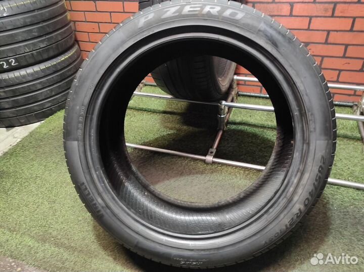 Pirelli P Zero PZ4 285/40 R21 109Y