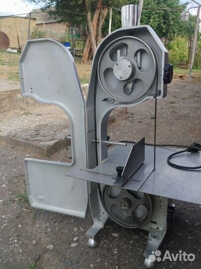 Ленточная пила для мяса airhot