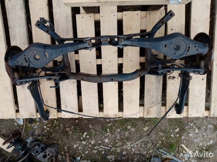 Балка подвески задняя Audi A3