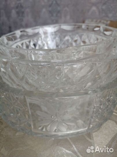 Хрустальные вазы, салатники