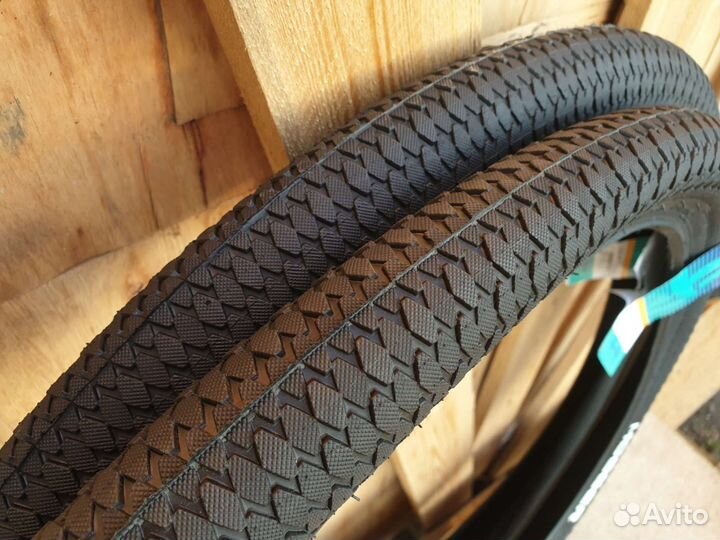 Покрышки 26х2.3 комфортные слики (новые)