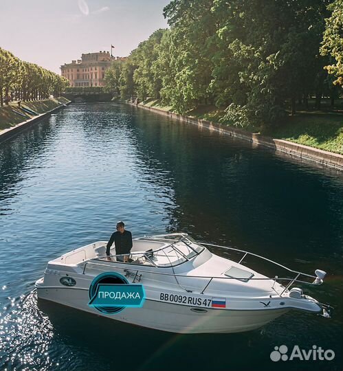 Каютный катер яхта Glastron