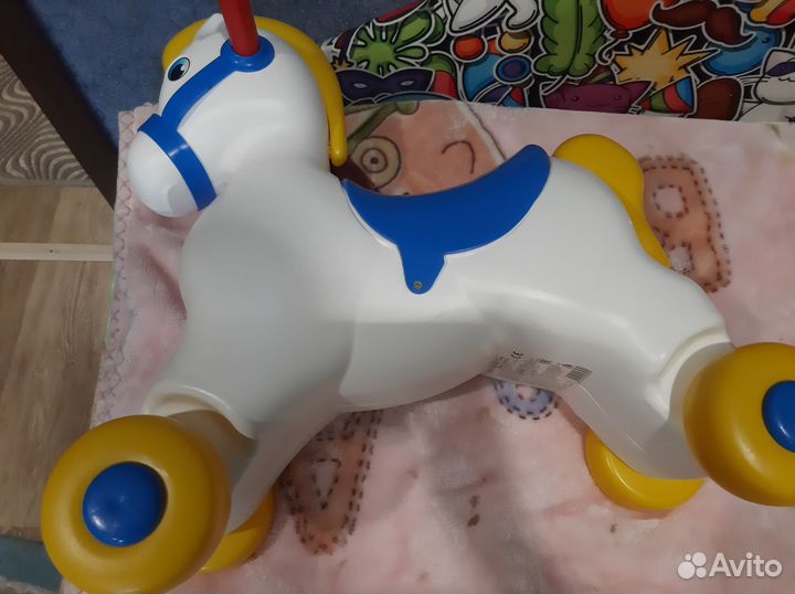 Лошадка каталка