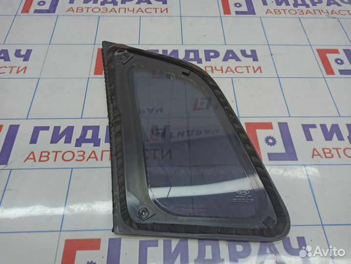 Стекло кузовное глухое правое Ford Fiesta (Mk VI)
