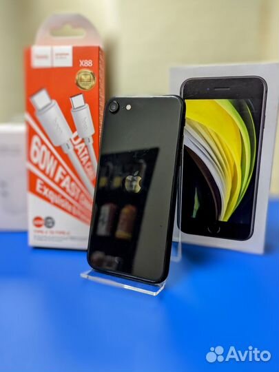 iPhone SE (2020), 64 ГБ