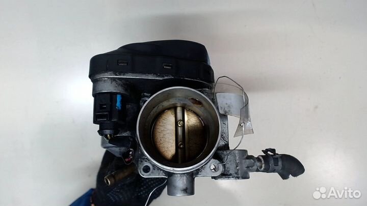 Заслонка дроссельная Volkswagen Passat 5, 2000