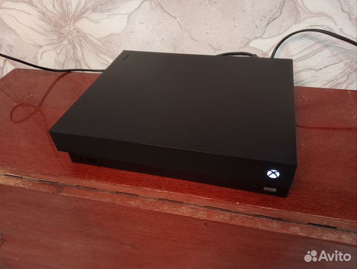 X box one x 1TB