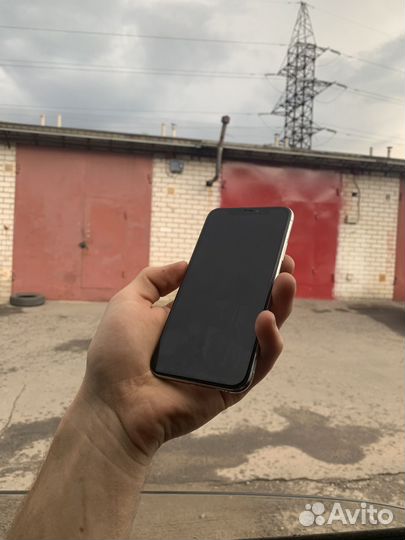 iPhone X, 256 ГБ