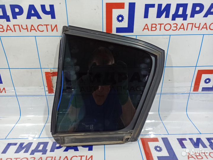 Стекло двери задней правой (форточка) Kia Sportage