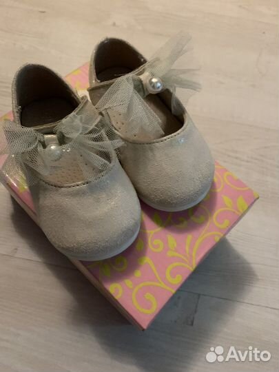 Туфли для девочки 19 размер