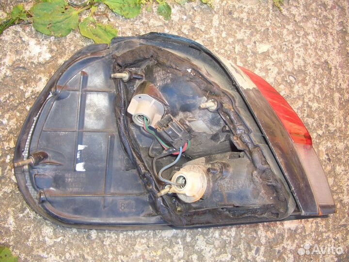 Фонарь правый Субару Легаси 2 с94-98г комби