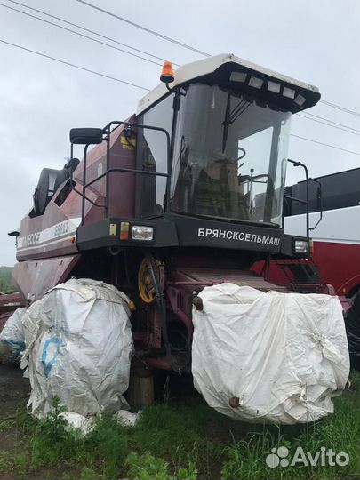 Комбайн Гомсельмаш КЗС-812 (Палессе GS812), 2010