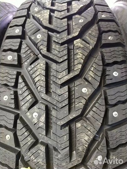 Kormoran Stud 2 215/55 R17