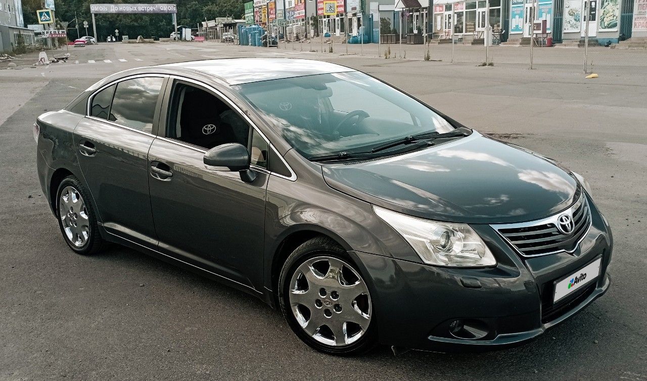 Toyota Avensis: фото владельца