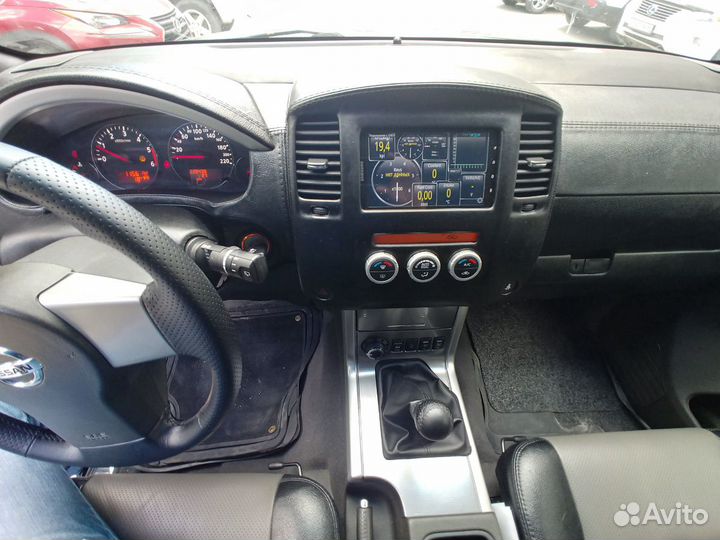 Nissan Pathfinder 2.5 МТ, 2011, 240 000 км