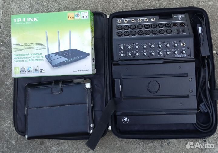 Микшерный пульт Mackie DL -1608