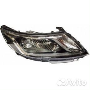 Передняя правая фара на Kia Rio 3 2013
