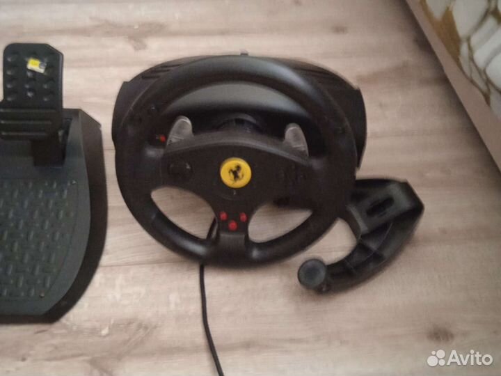 Игровой руль thrustmaster Ferrari gr