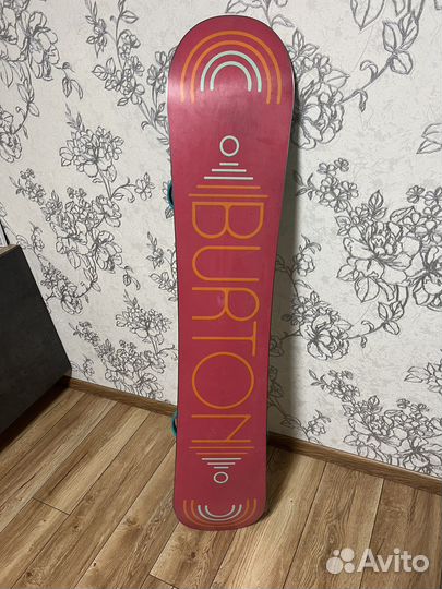 Сноуборд с креплениями женский