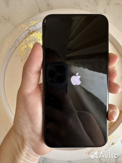 iPhone 11 Pro, 64 ГБ