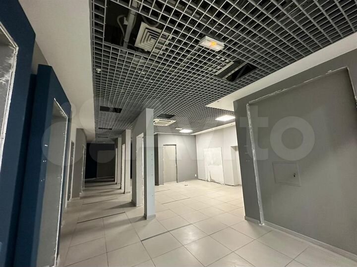 Сдам торговое помещение, 105.3 м²