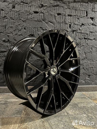 Новые разноширокие диски R21 5x112 Mercedes BMW