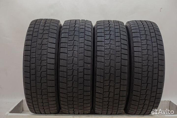 Dunlop Winter Maxx WM01 215/60 R17 96T