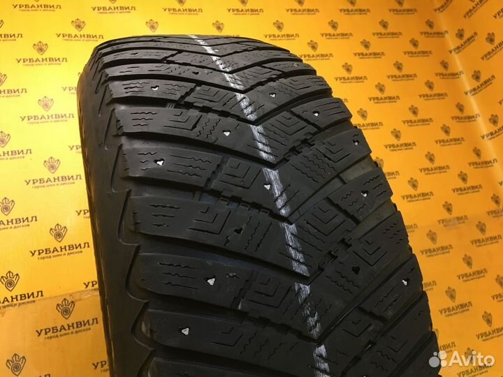 Goodyear UltraGrip Ice Arctic SUV 235/65 R17 108