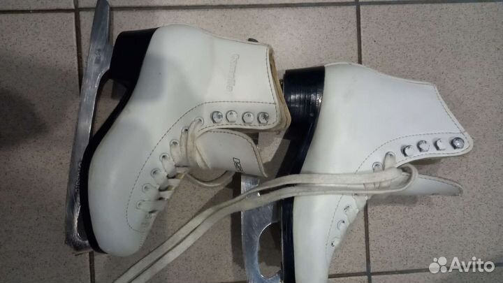 Коньки фигурные на девочку 34 размер
