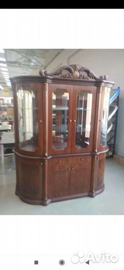 Шкаф сервант