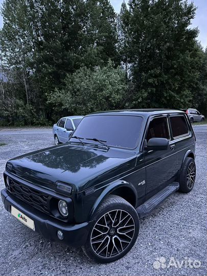 LADA 4x4 (Нива) 1.7 МТ, 2011, 80 000 км