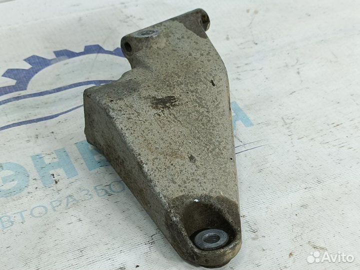 Кронштейн двигателя Chevrolet Cruze F16D3 2012