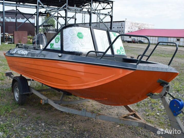 Новая моторная лодка Неман 450 DC с оборудованием