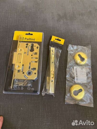 Комплект фурнитуры на 2-3х комнатную квартиру