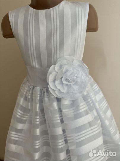 Белое нарядное платье для девочки 98-128 Новое