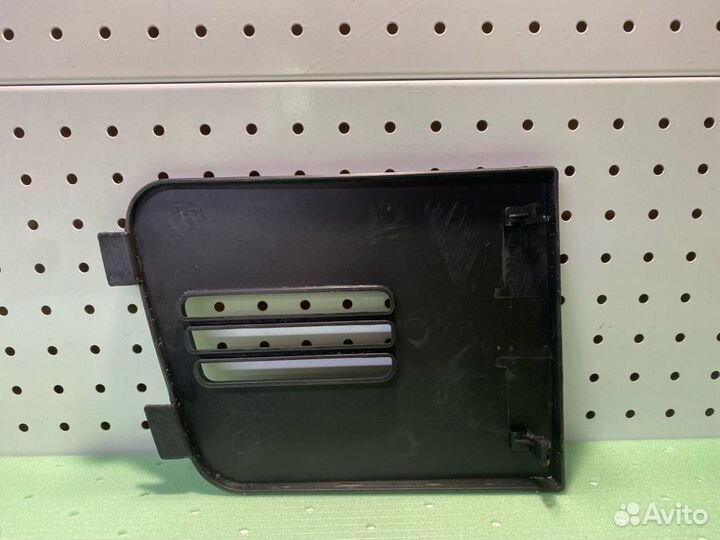 Заглушка бампера левая Volvo Fh12 Fh16 Fm9 Fm12