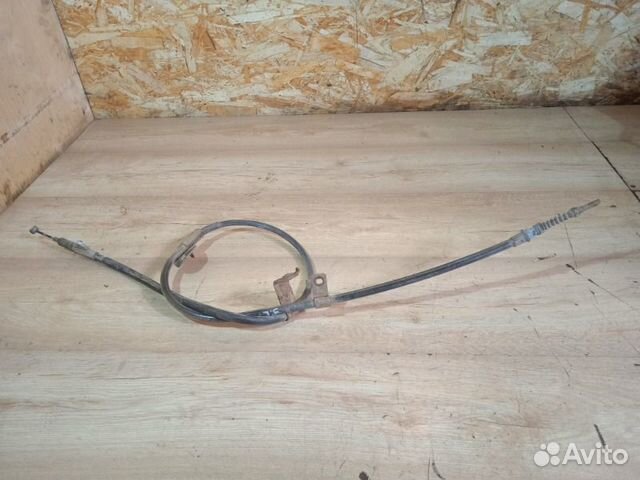 Трос ручника задний левый Nissan Bluebird U14
