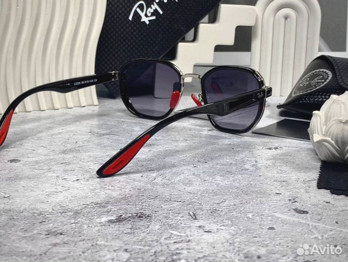 Очки Ray Ban Ferrari черные