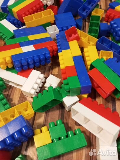 Конструктор крупный, аналог lego дупло