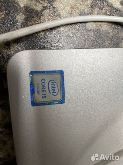 Моноблок HP Pavilion AIO 23-q203ur