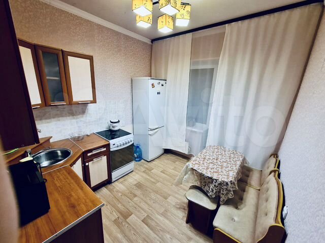 Квартиры в новом уренгое вторичное жилье. Новый уренгой новый ленпроект трехкомнатная. Однокомнатная квартира на губкина 26 в новом уренгое. Квартиры в новом уренгое вторичное жилье. Квартиры в новом уренгое вторичное жилье.