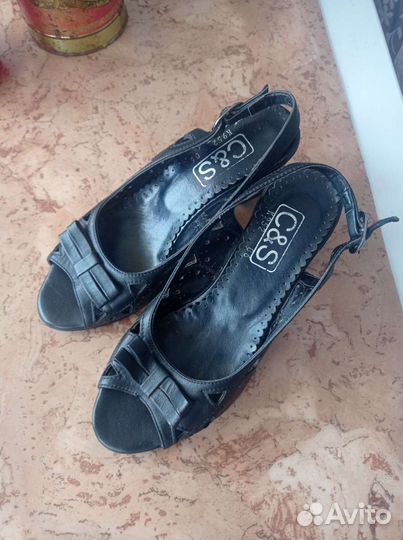 Босоножки, натуральная кожа новые36р