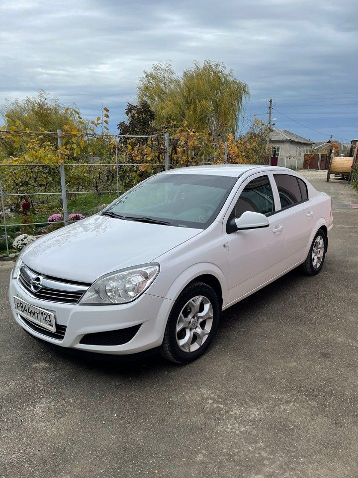 Opel Astra: фото владельца