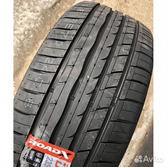 RoadX RXQuest SU01 265/40 R21 105T