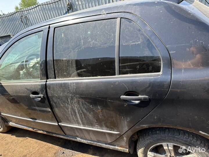 Skoda Fabia дверь задняя левая