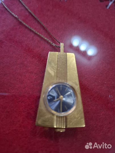 Старинные карманные часы