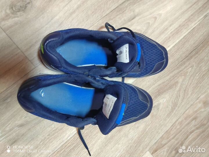 Кроссовки Demix 40 волейбольные