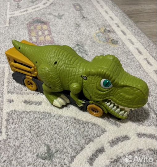 Машинка динозавр