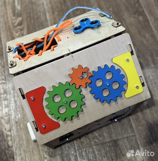 Бизиборд домик