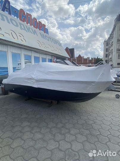 Катер Phoenix 530 HT